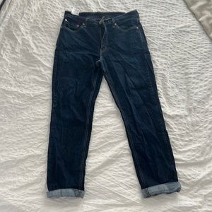 Men’s Levi jeans. Style 541. Waist 33 length 32. Dark navy.